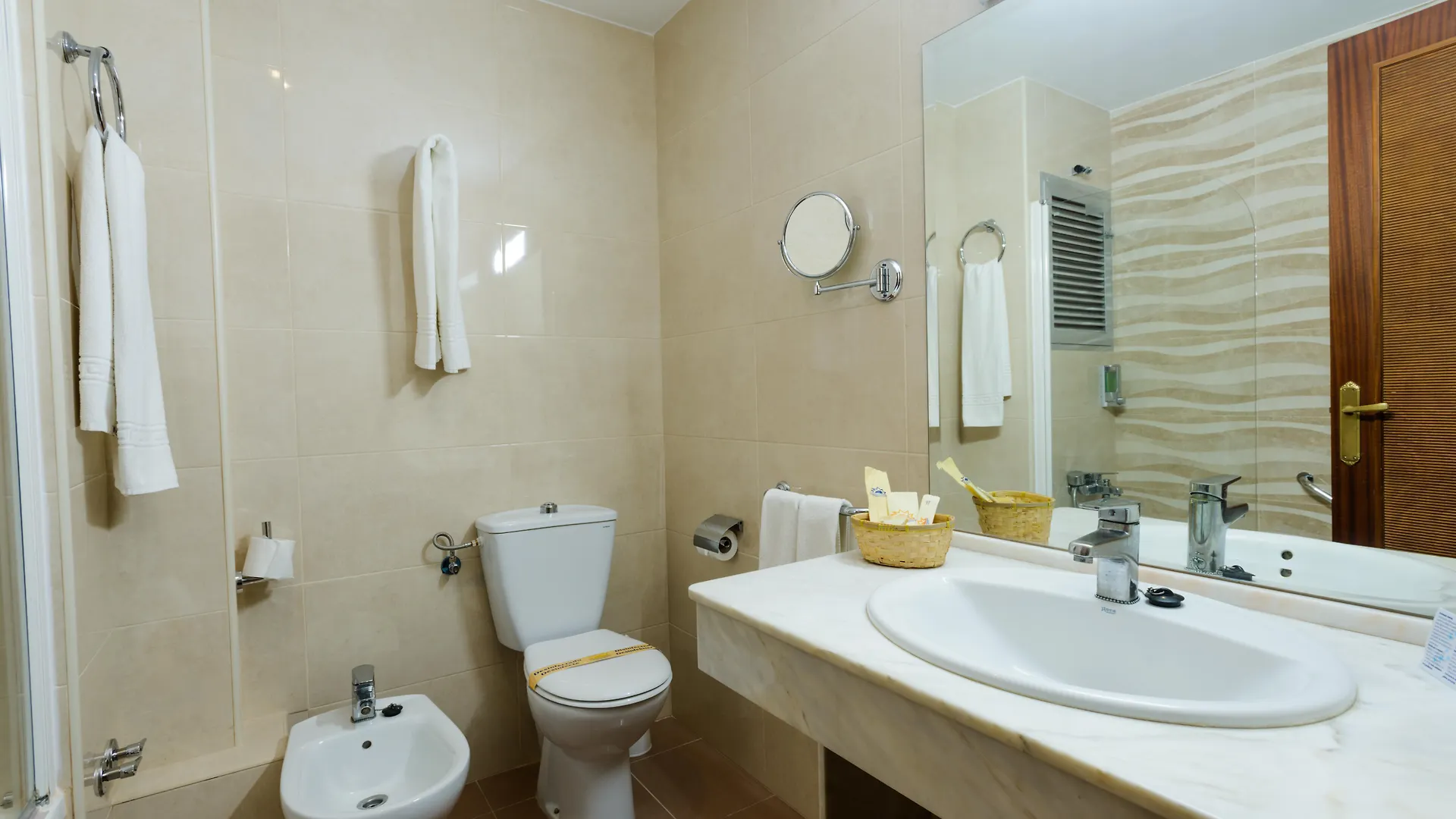 Hotel Monarque Fuengirola Park 4*,