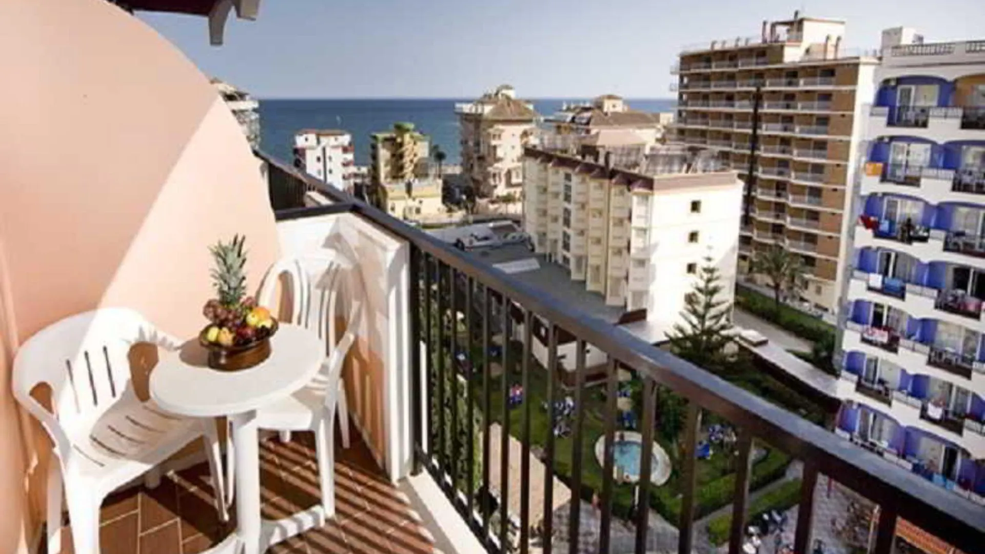 Hotel Monarque Fuengirola Park 4*,