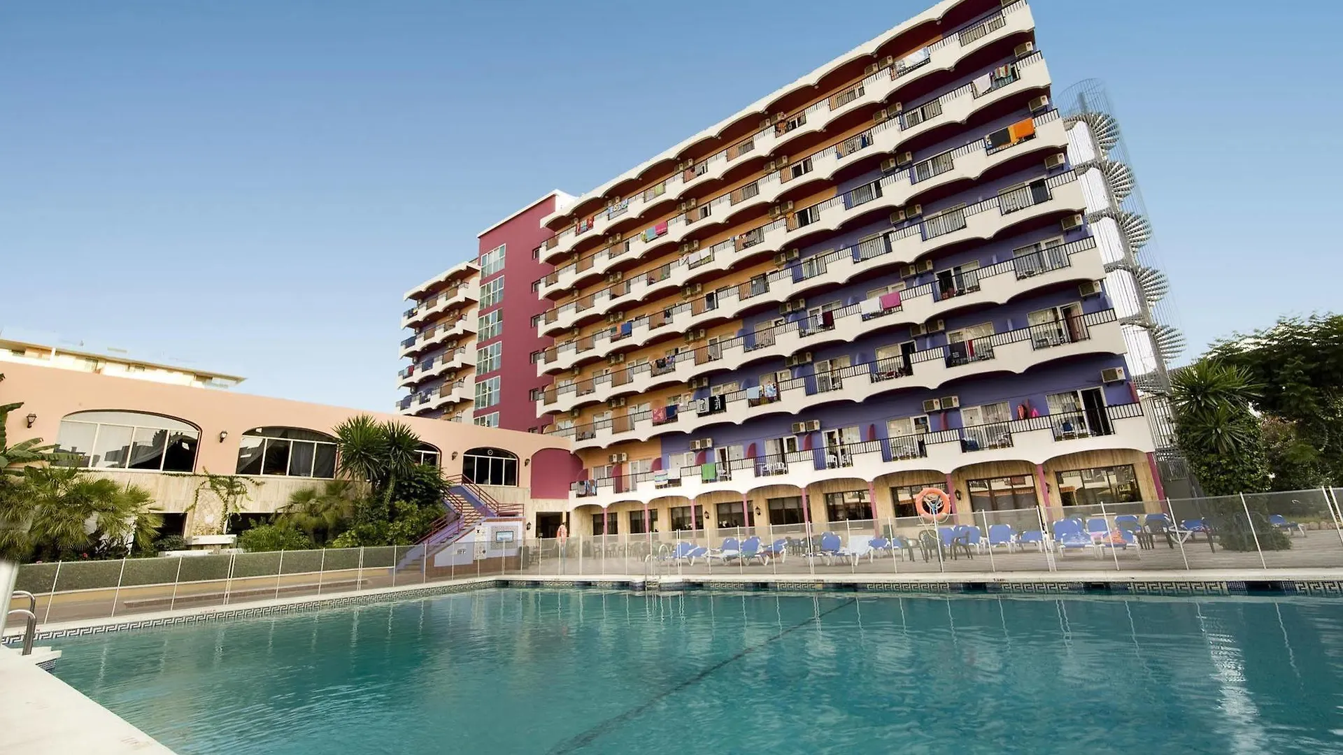 Hotel Monarque Fuengirola Park location